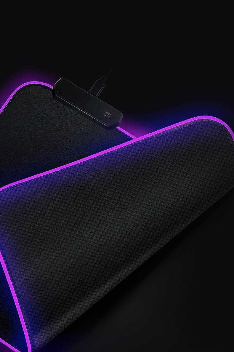 Большой игровой коврик для мыши с подсветкой  RGB