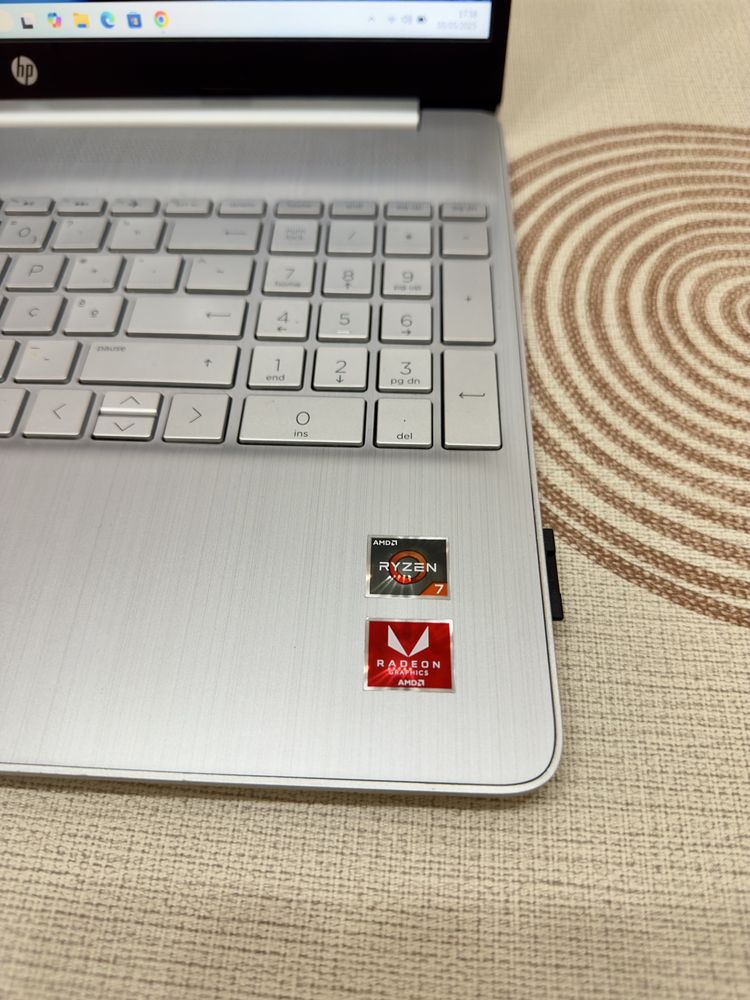 Hp 15s Ryzen 7 1TB C/Novo