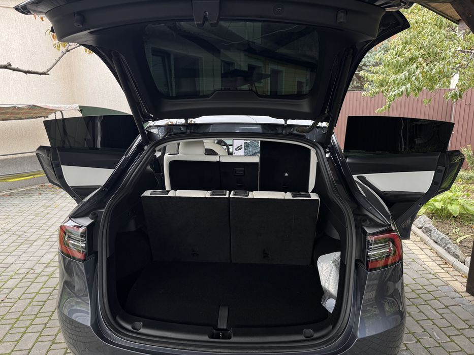Tesla Y 2021р. Dual motor 82квт