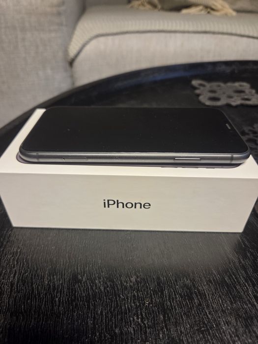 iPhon 11 black 128gb