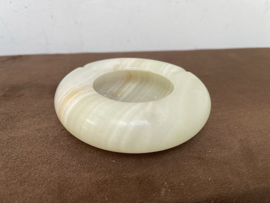 Stara Popielniczka z Onyksu Kamień