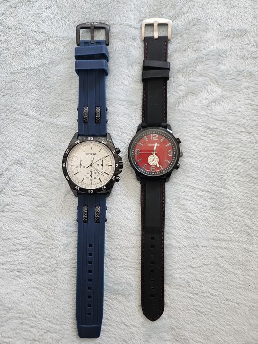 2 relógios novos com pilhas da SMK