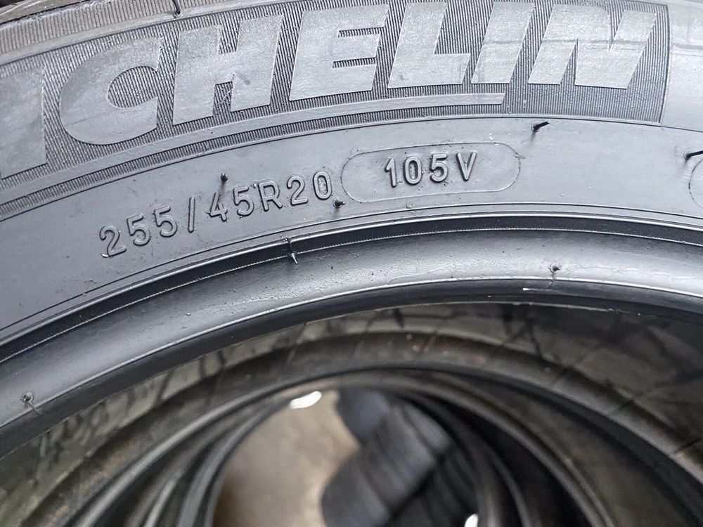 255/45/20 R20 Michelin Latitude Alpin LA2 4шт зима