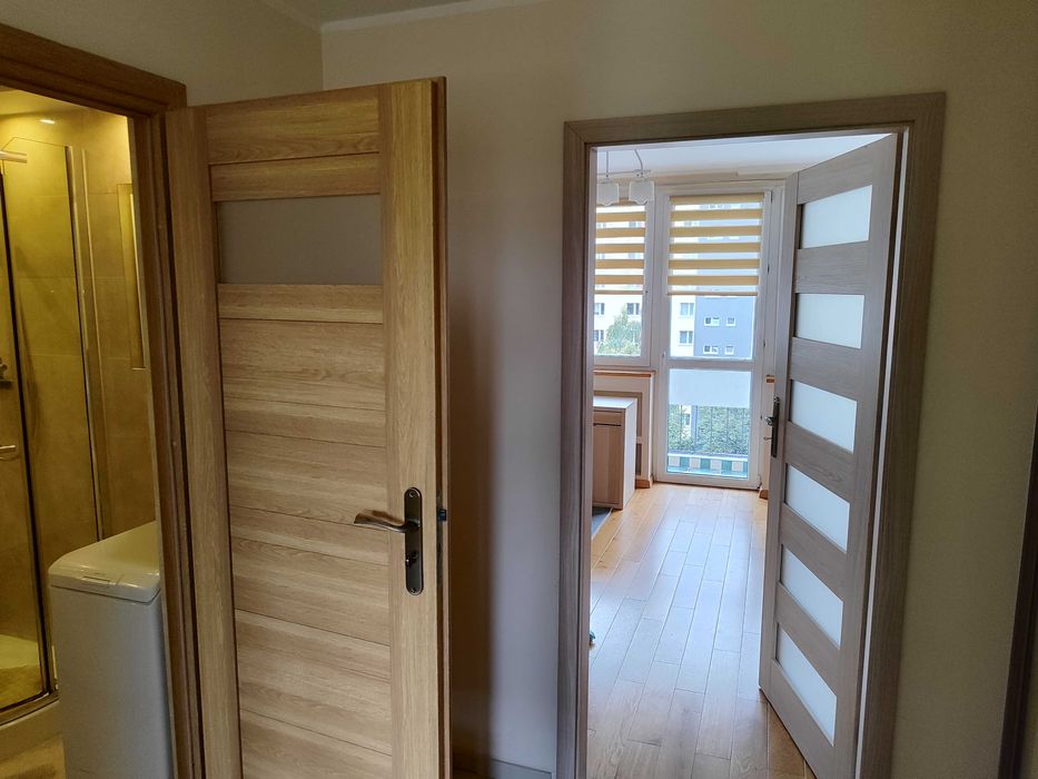 Miejsce w pokoju dwuosobowym ( dla kobiety ) - Nowy Bieżanów - 1200zł