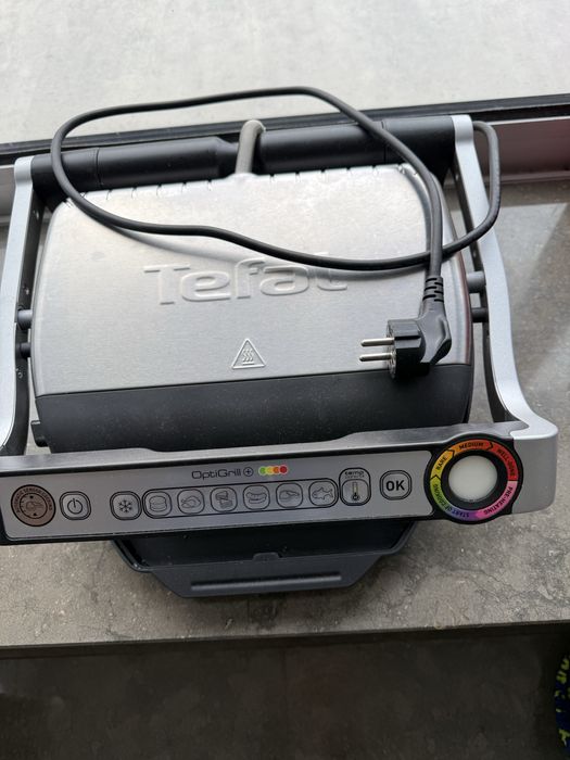 Grelhador elétrico Tefal Optigrill + - como novo