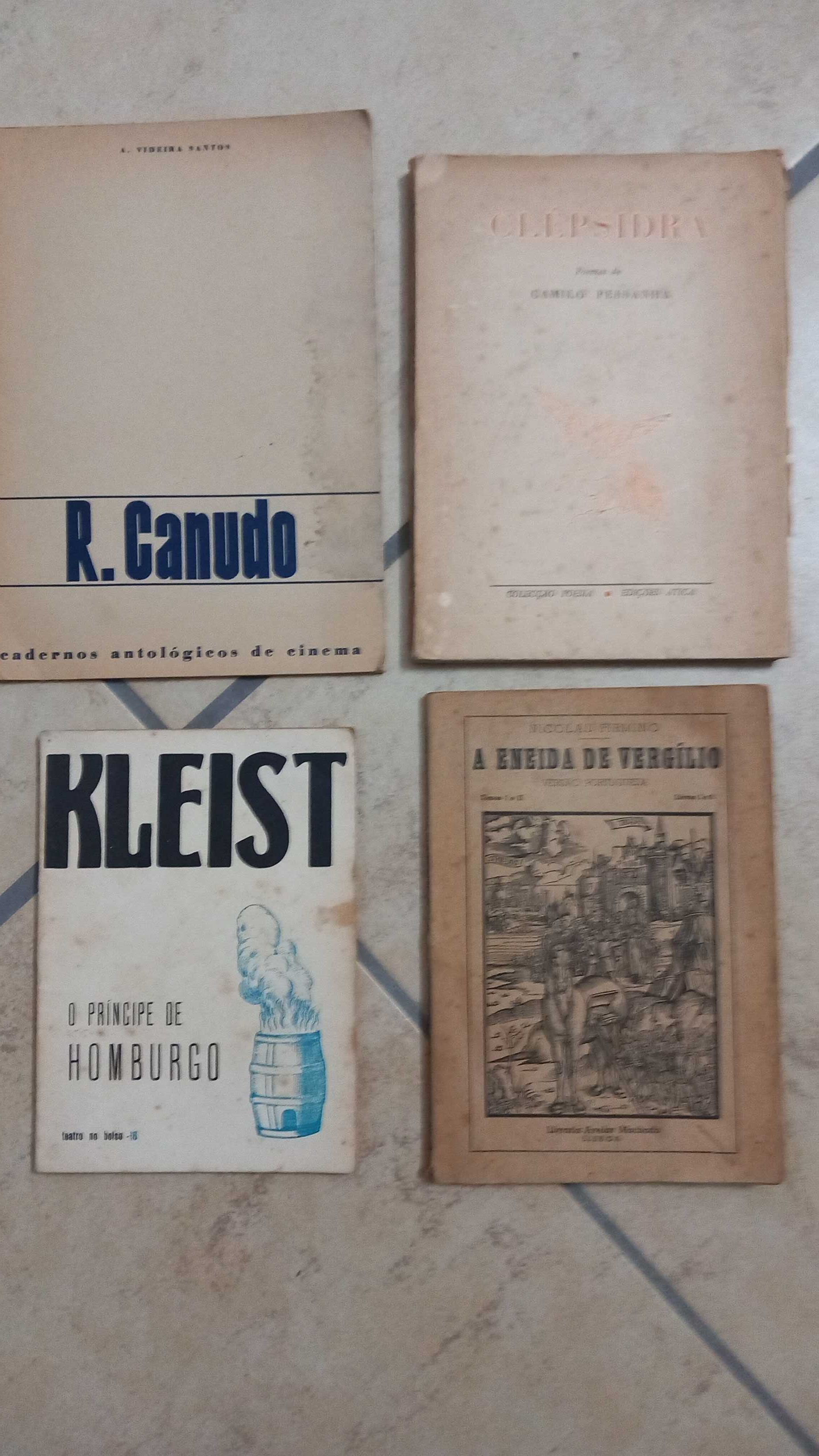 Diversos livros para desocupar