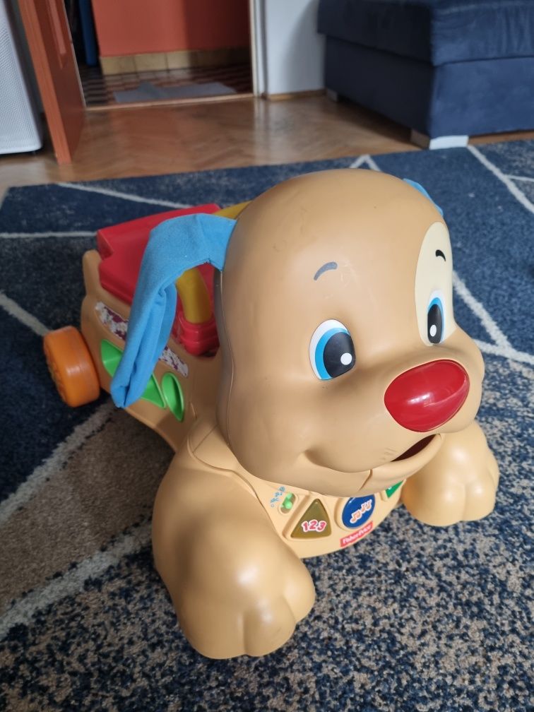 Szczeniaczek Fisher-Price pchacz chodzik