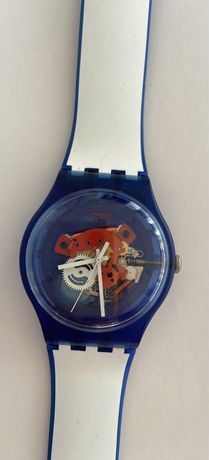 Часы швейцарские swatch.