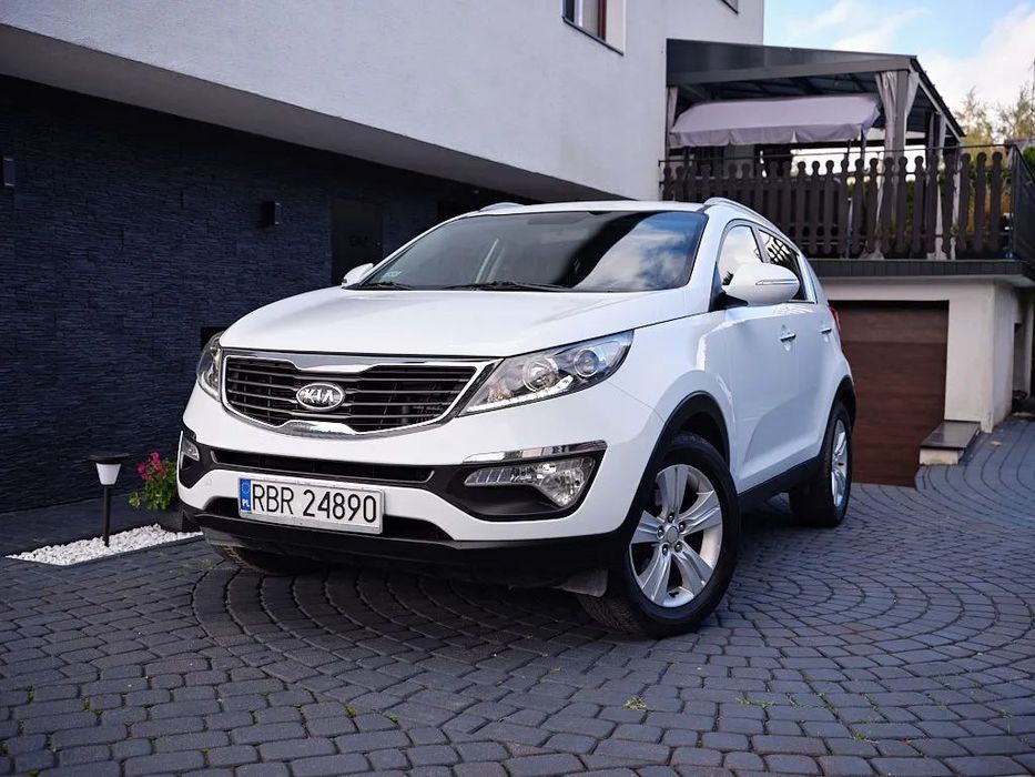 Kia Sportage Ładny stan, świeże opony letnie + zimowe, LED
