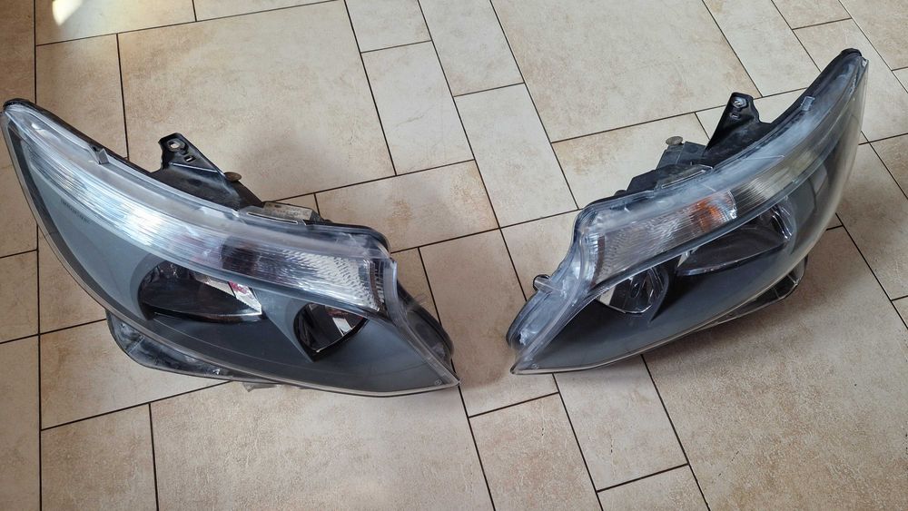 Lampy przód mercedes V w447
