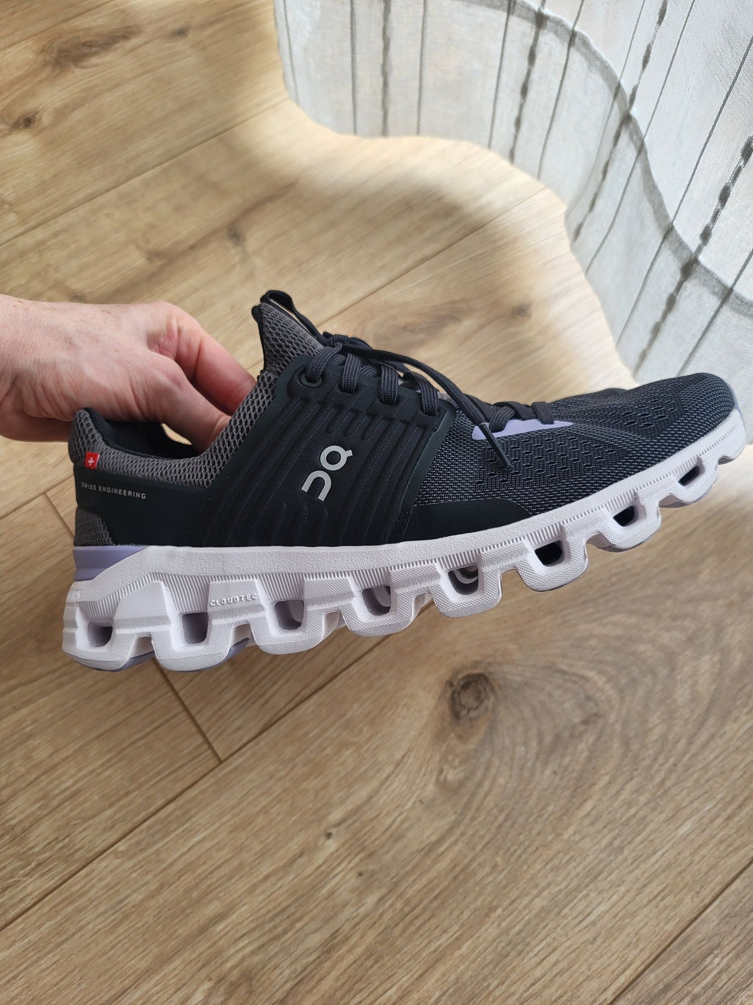 Buty damskie On Running Cloudswift 39