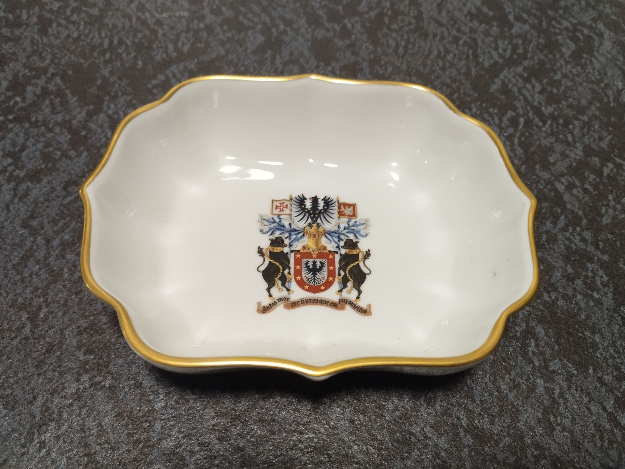 Porcelana Oficina Real