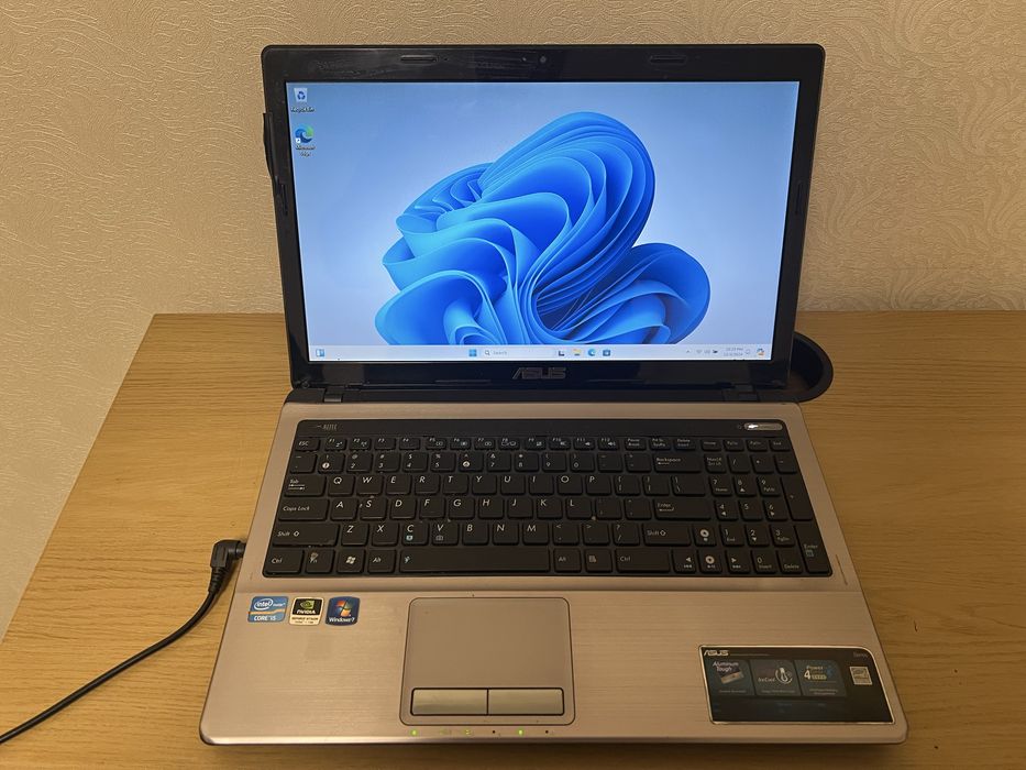 Ноутбук Asus A53S RAM 6Gb HDD500Gb