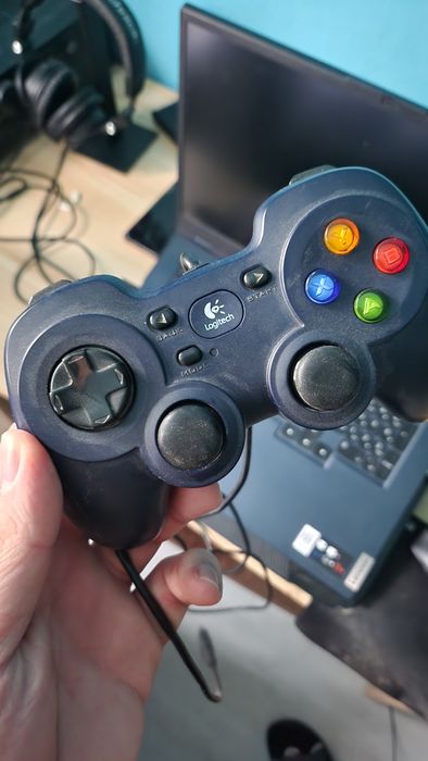 Pad kontroler Logitech F310