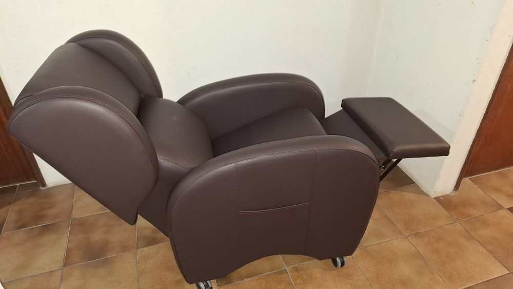 Cadeirão geriátrico ***Novo***