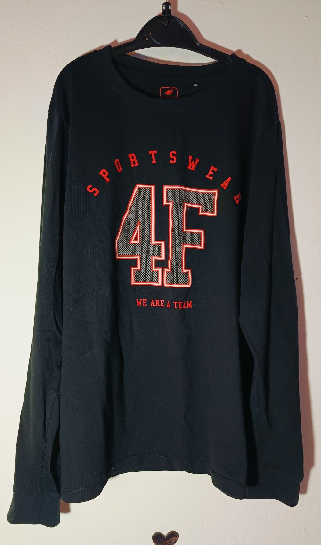 Bluzeczka firmy 4F rozmiar 164