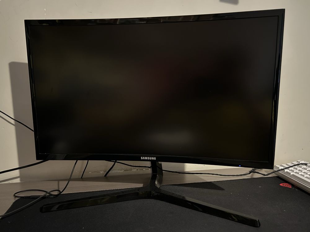 Komputer stancjonarny/ Cały zestaw/Do gier i naukia/RGB/Pc/ Cs Go, Lol