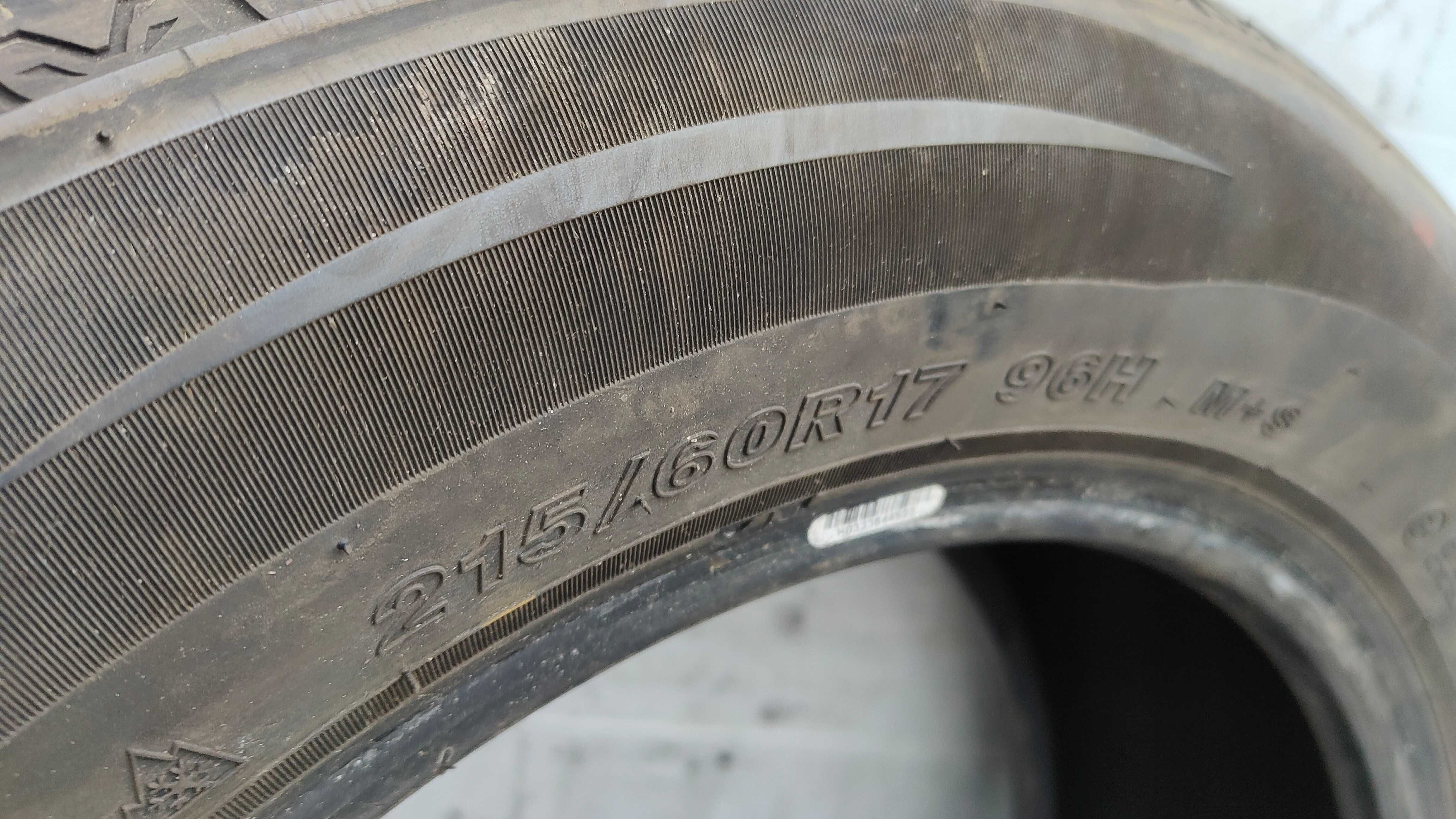 Opony Całoroczne 215/60/17 Goodridge 2szt 7mm 2020r