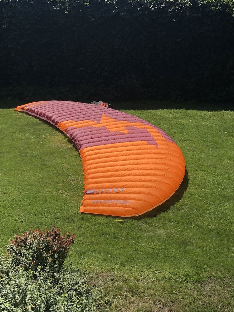 Kite F-one Halo 12m v1 rocznik 2019 + foil bar 50cm