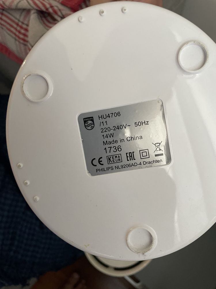 Зволожувач повітря philips hu4706/11