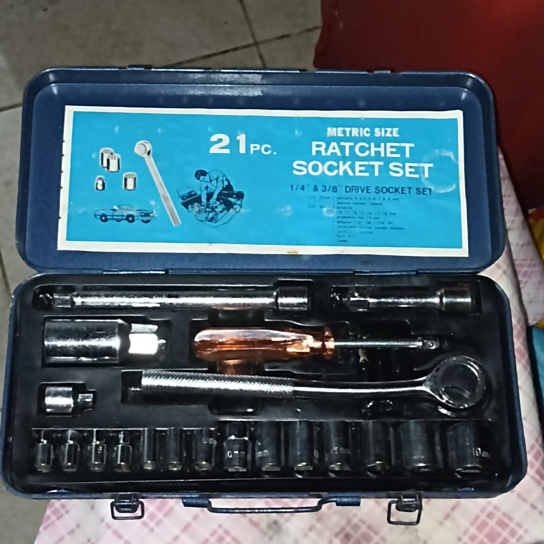 Caixa completa Metric Size Ratchet Socket Set