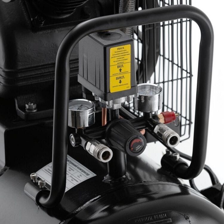 Компресор 100 л ремінний 3 кВт 10бар 500 л/хв PT-0014 Intertool