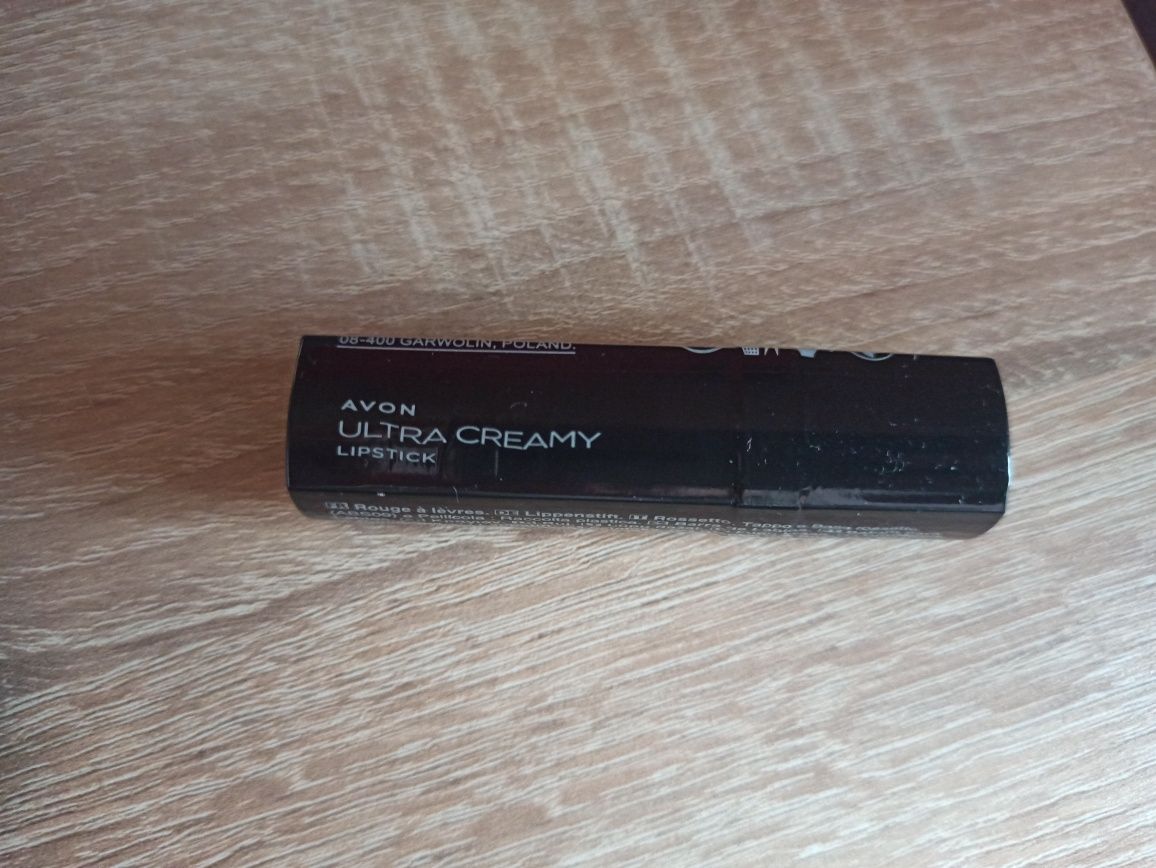Pomadka do ust Ultra Creamy, CHIC - NOWA
