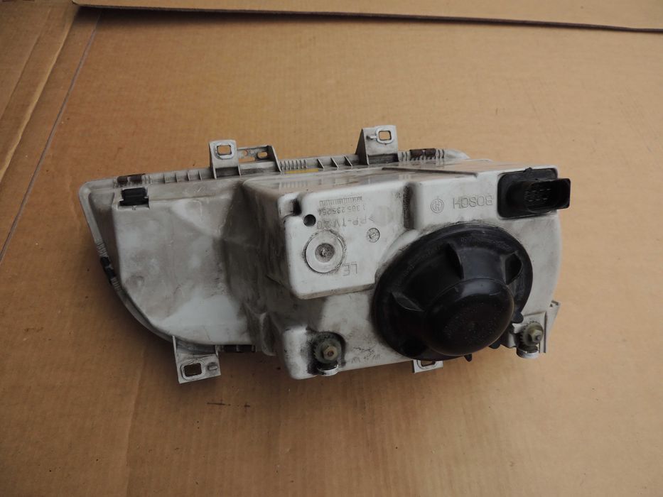 Lampa przednia lewa europejska Volkswagen Sharan 1 I 95,96,97,98,99,00