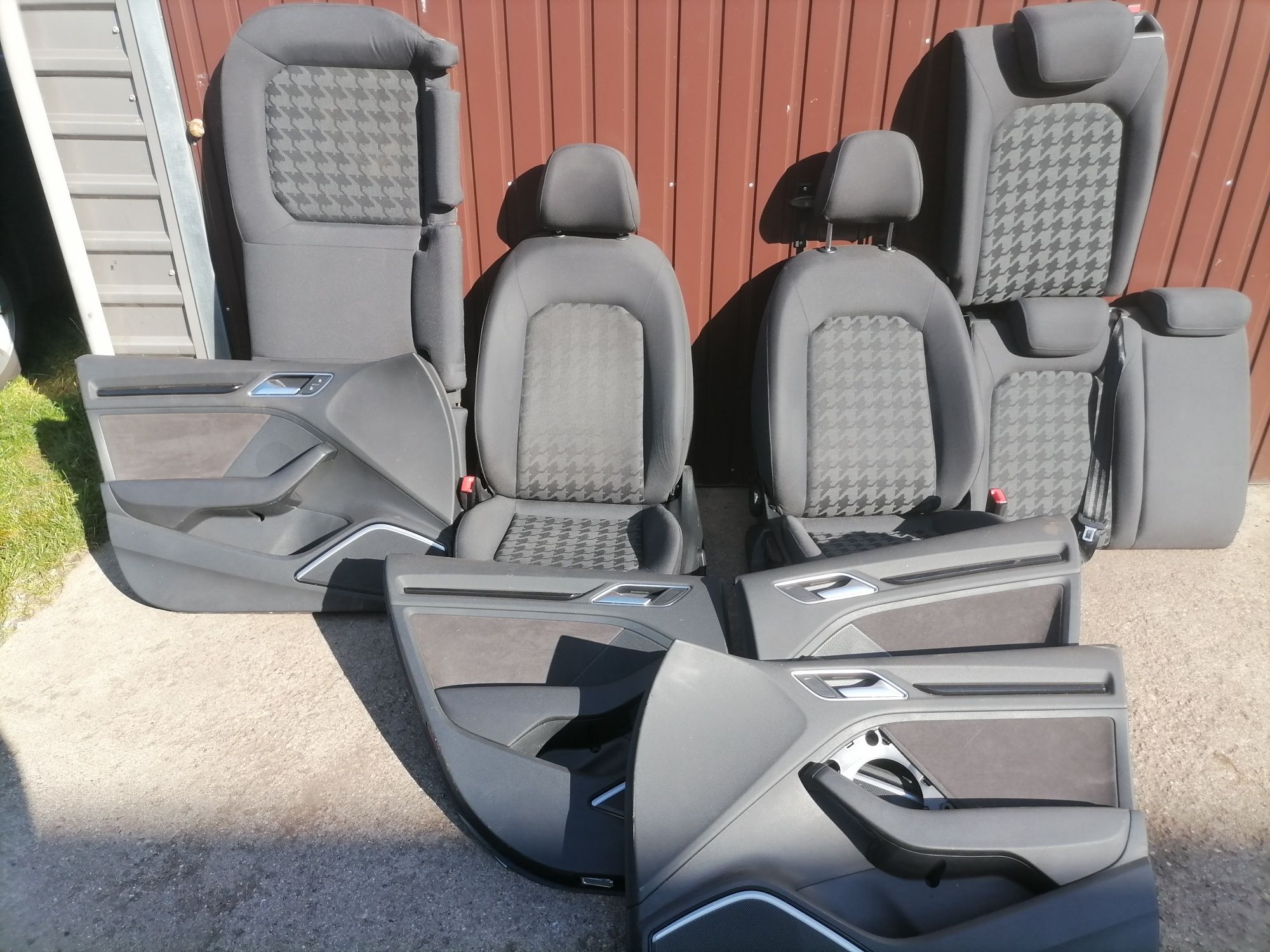 Fotele boczki Audi A3 8V Bdb stan