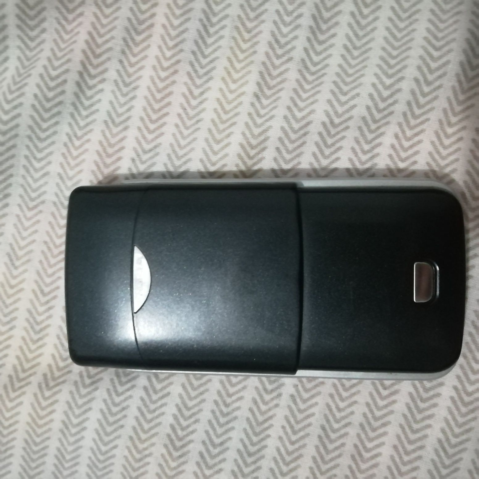 Nokia 6680 versão em preto