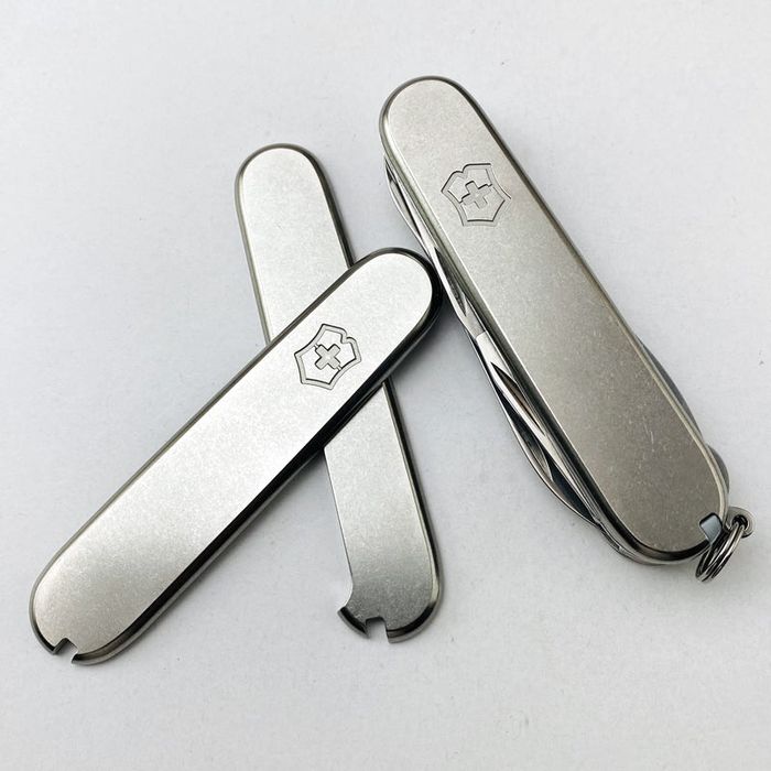 Залишилось 2 комплекти! Титанові накладки Victorinox 91мм