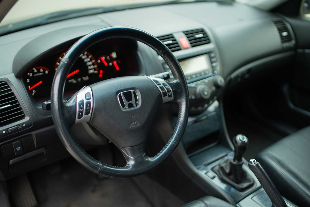 Honda Accord VII 2.2 i-CTDi, 2004, Sedan, Skóra, Czarny – do naprawy
