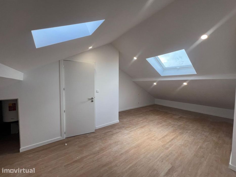 Excelente Duplex T2+1 em Salvaterra de Magos