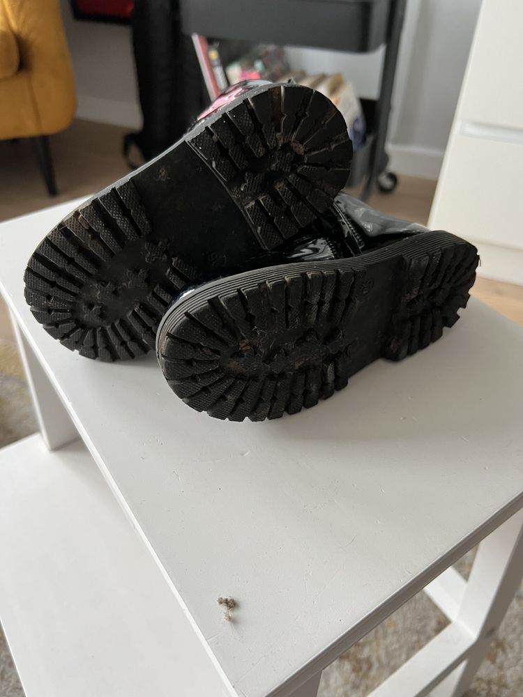 Botki buty dziewczęce lakierowane Deichmann r.25