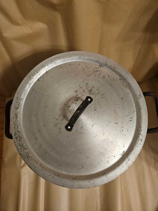 Duży Garnek kocioł kociołek aluminiowy 24 litry