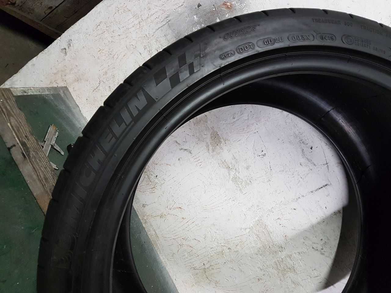 Opona pojedynka letnia 325/30R21 6mm Michelin Pilot Super Sport