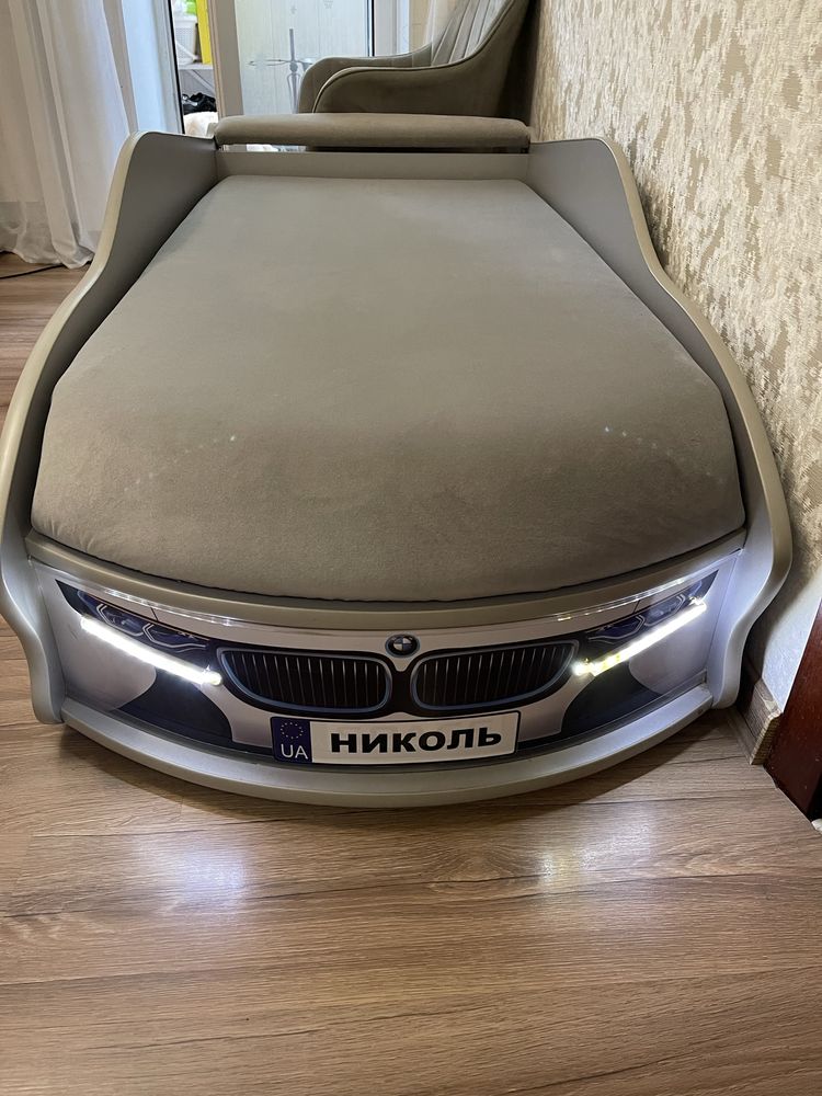 Кровать машина BMW