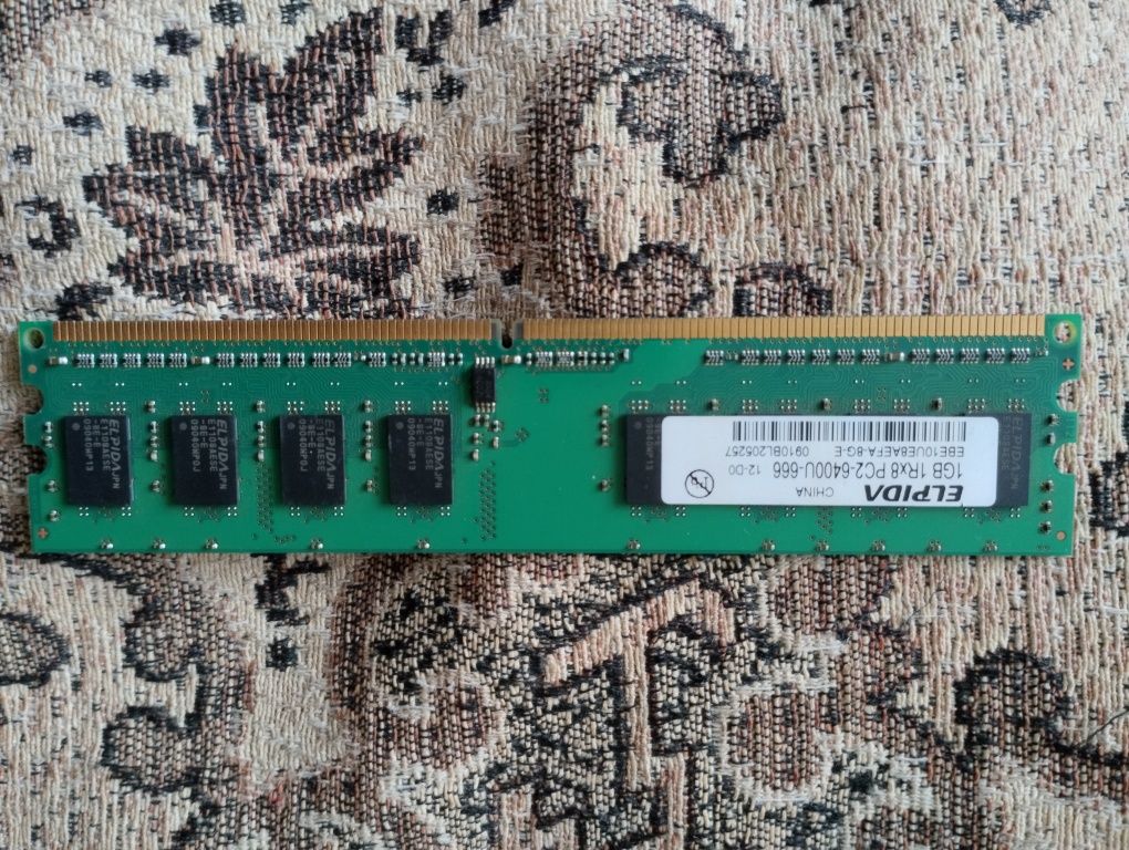 Оперативна пам'ять DDR-2, 1 GB планка, 800mhz