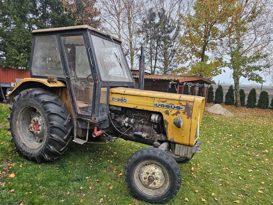 Ursus C360  Kwadratowa Kabina