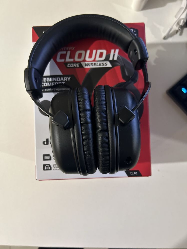 Продам ігрові навушники HyperX Cloud II Core Wireless