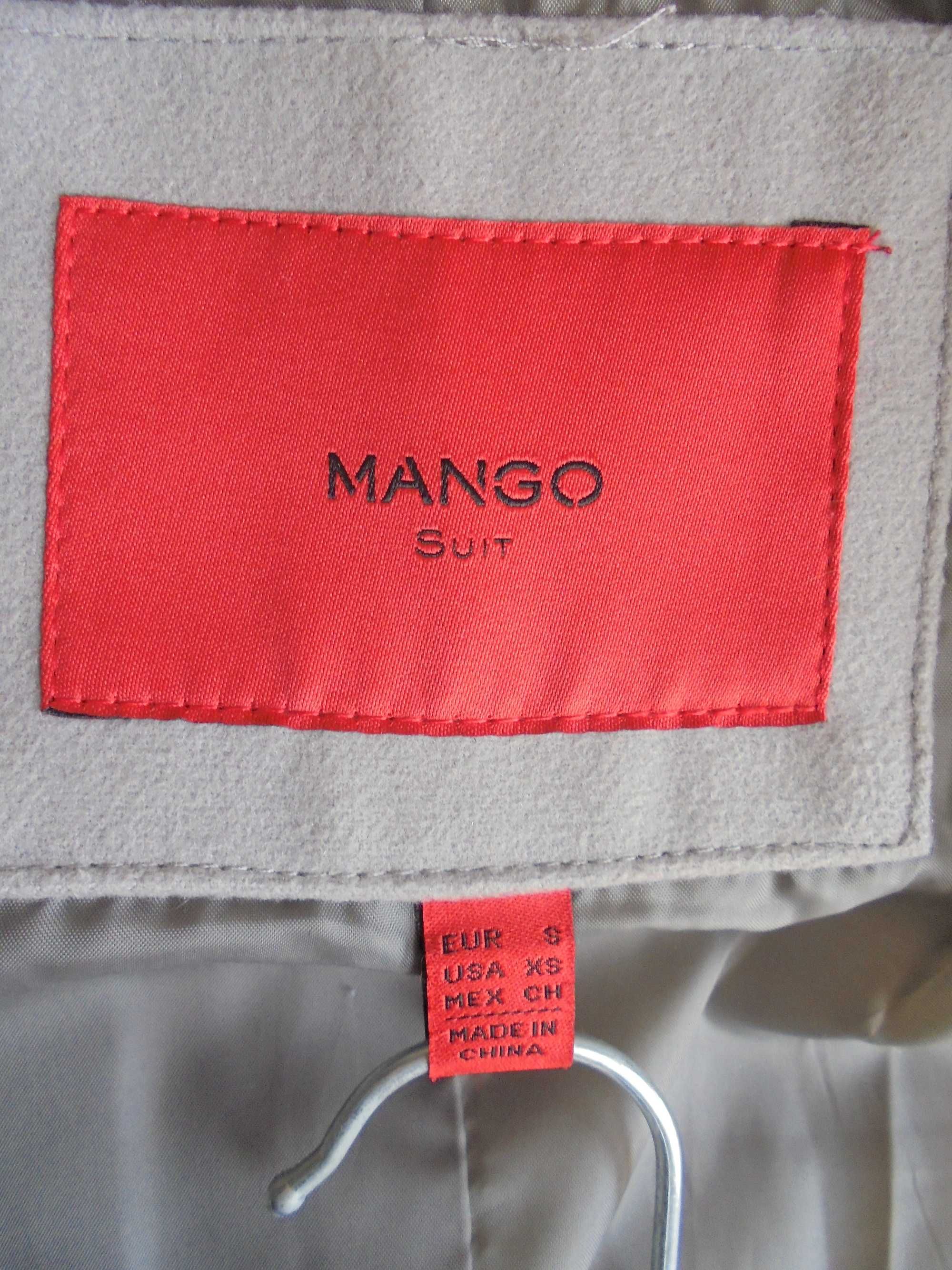 casaco de senhora da marca MANGO