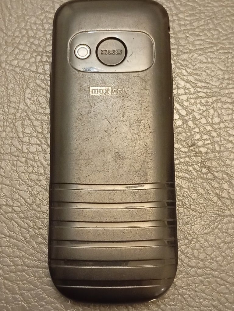 Telefon Max Com model MM720 uszkodzone