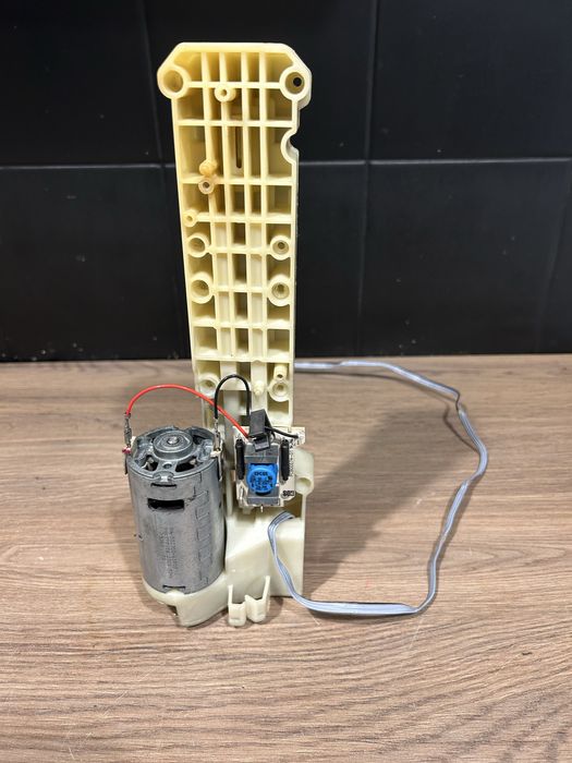 Napęd bloku mechanizm zaparzacza Delonghi