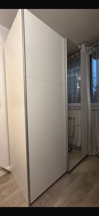 Szafa BAstia150 2D  biała przesuwna z lustrem