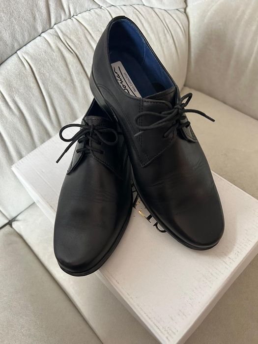Skórzane, komunijne buty dla chłopca rozmiar 33