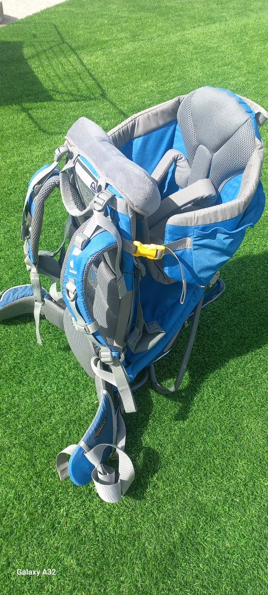 Mochila para caminhada com bebé