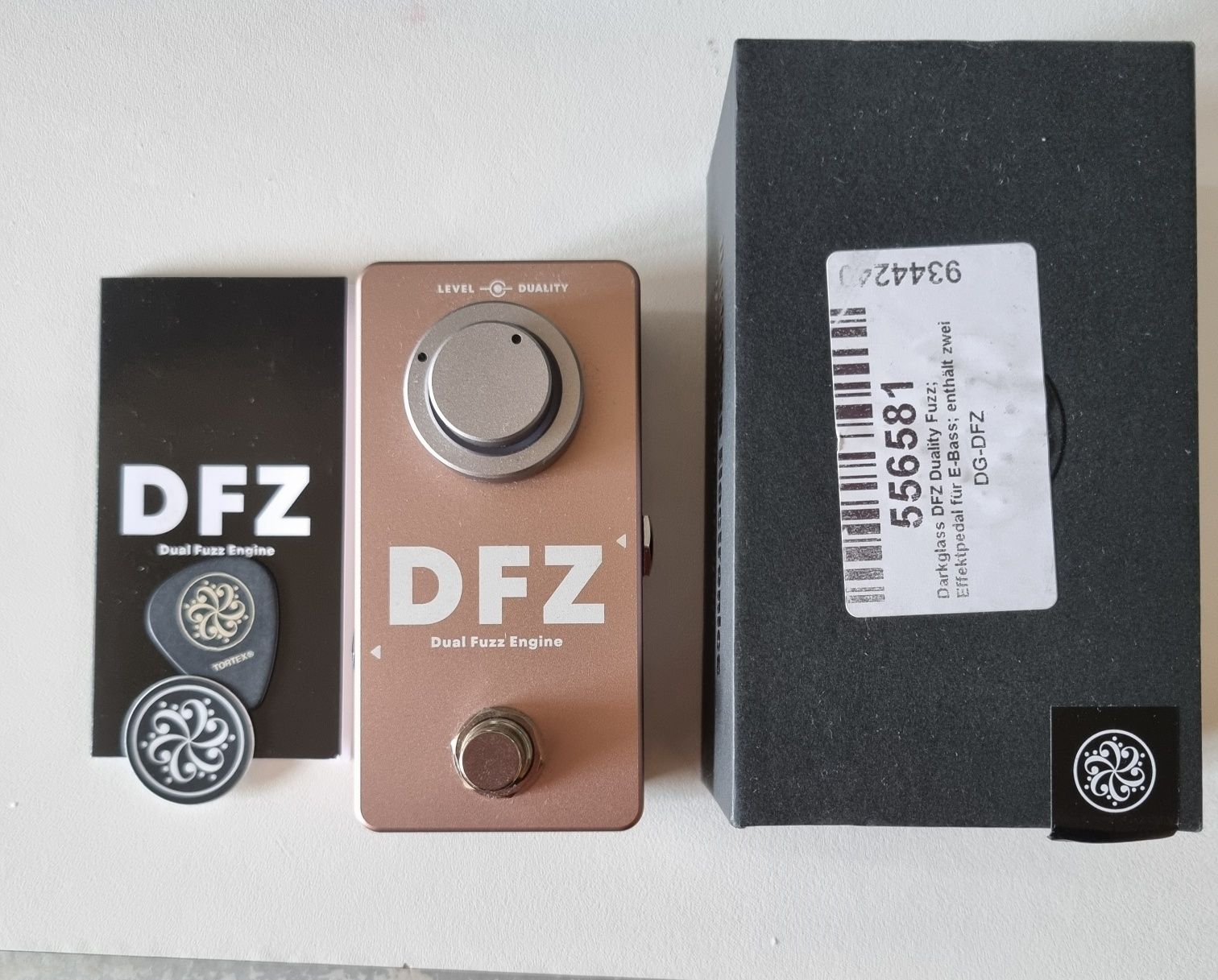 Duality Fuzz DFZ Darkglass