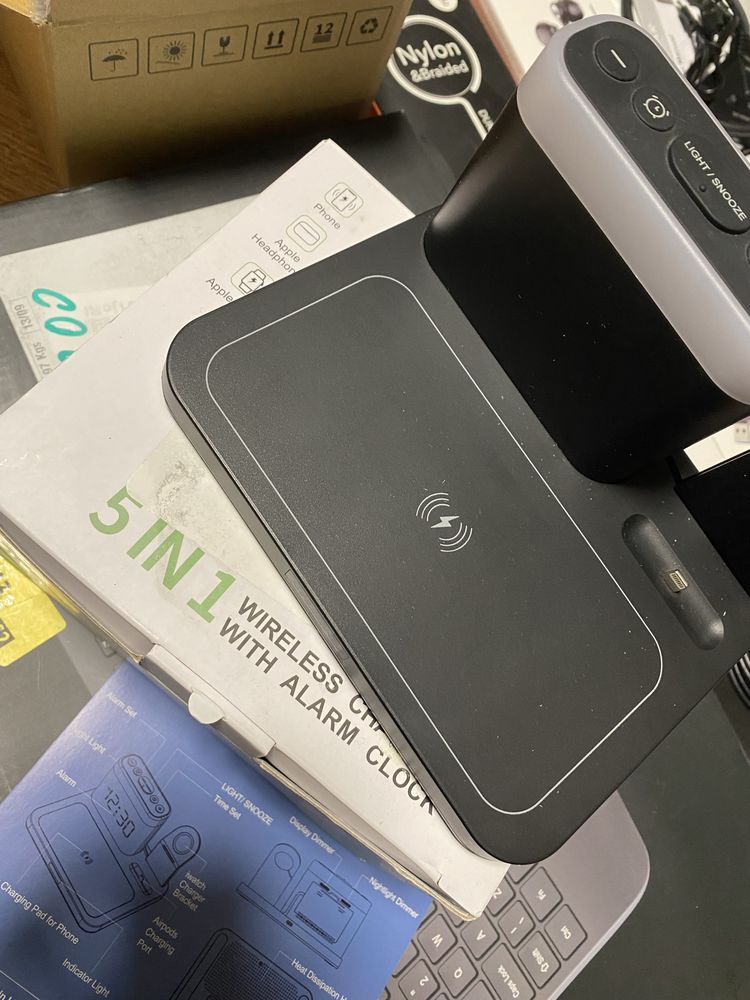 ALARM CLOCK 5 in 1 with wireless sharging