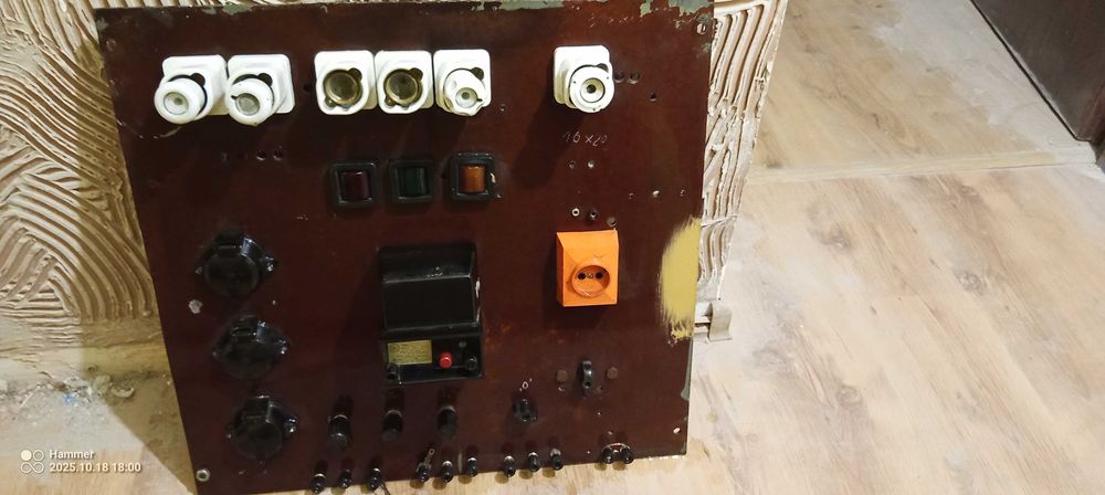 stara tablica elektryczna wymiar 60x55