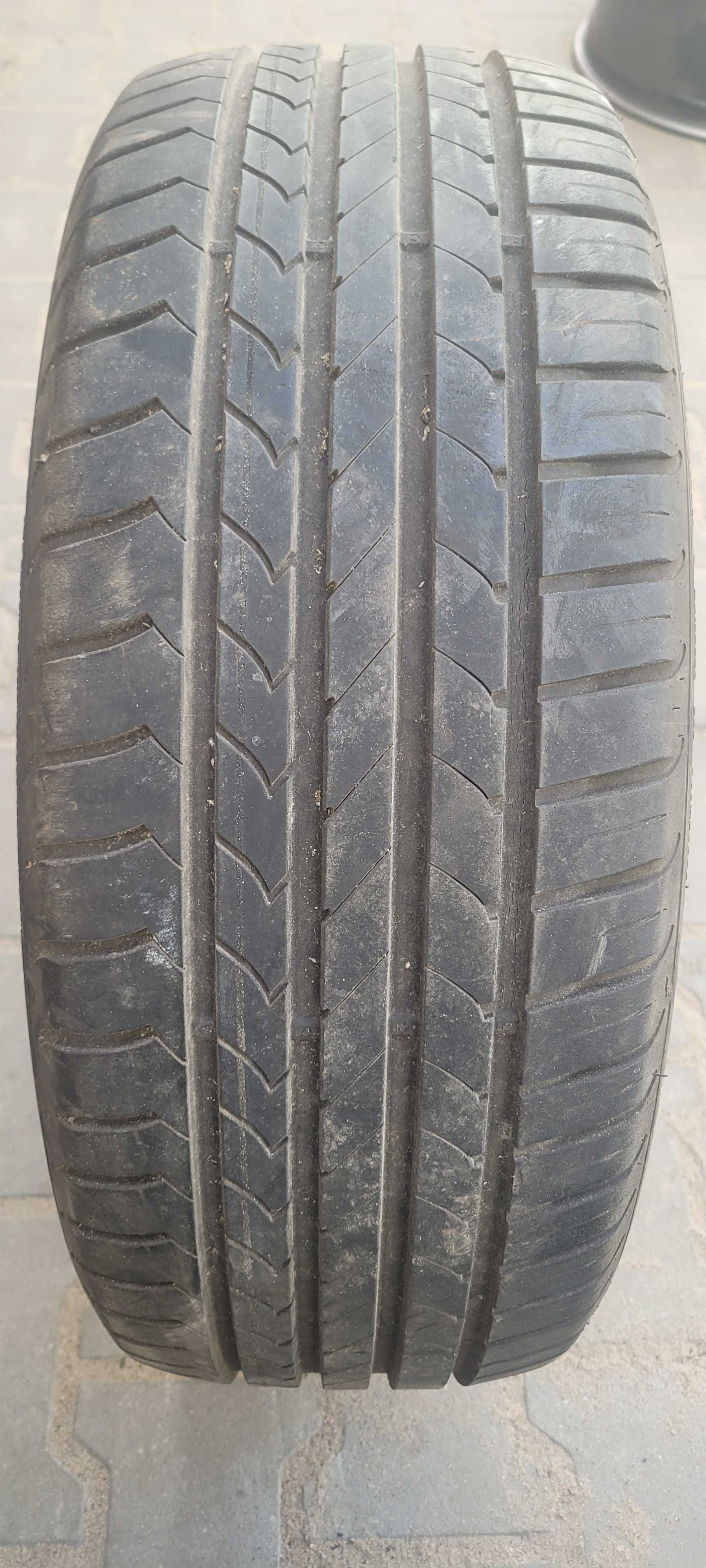 Goodyear EFFIcientGrip  205/50/93H